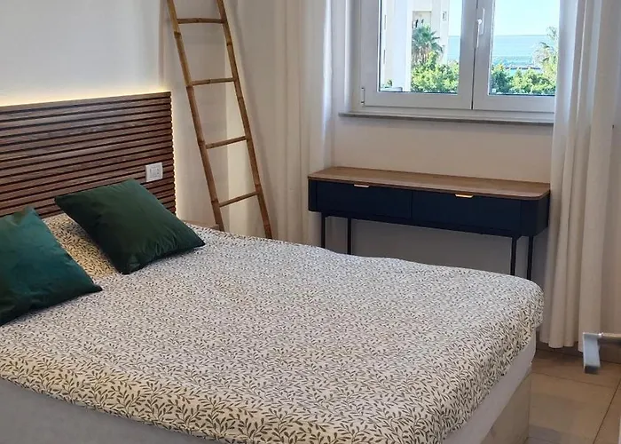 Rose Mary Ocean View Apartman