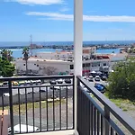 Rose Mary Ocean View Apartamento *